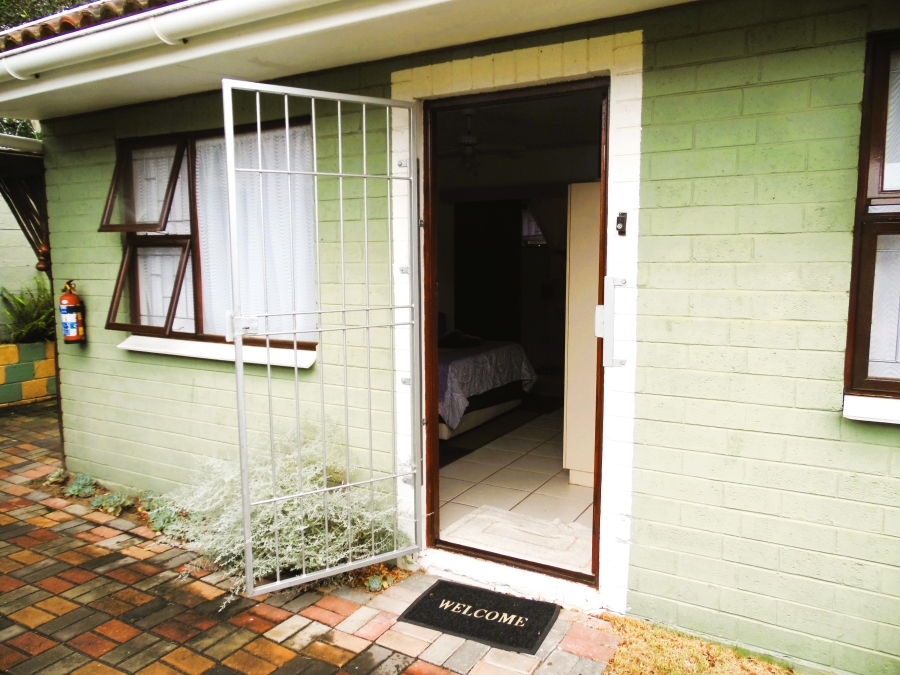 9 Bedroom Property for Sale in East Bank Eastern Cape